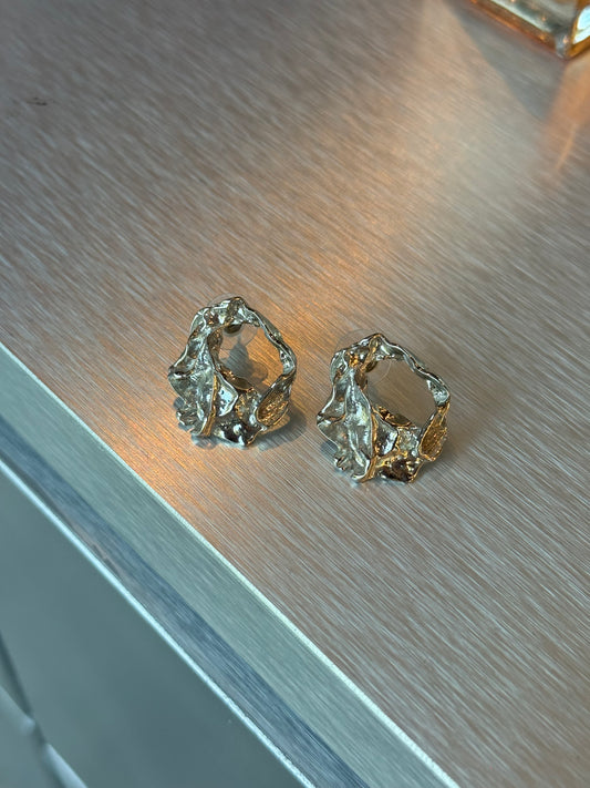 STUDE EARRING