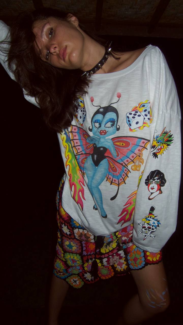 BUTTERFLY LONGSLEEVE