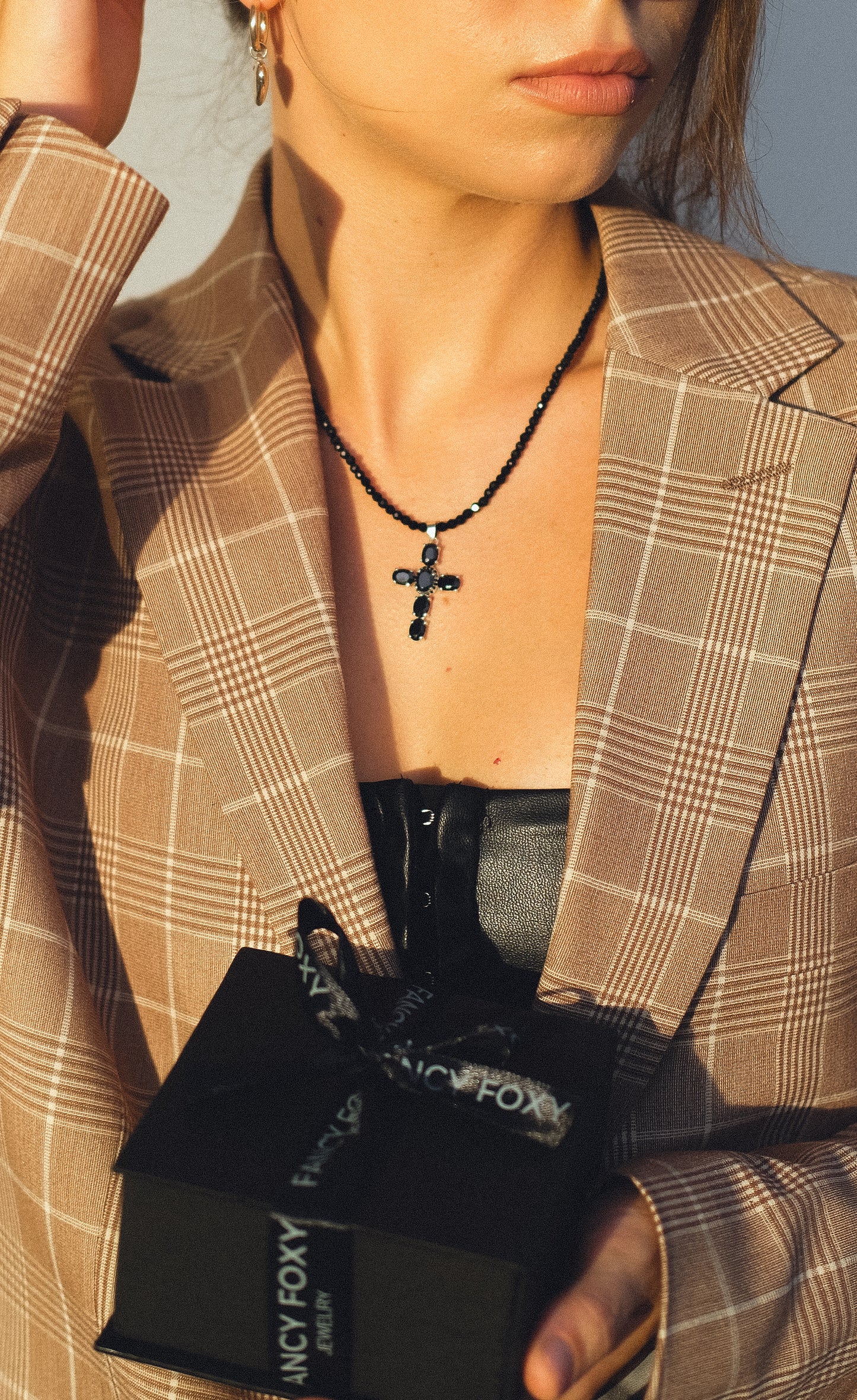 MIDNIGHT CROSS NECKLACE SPINEL