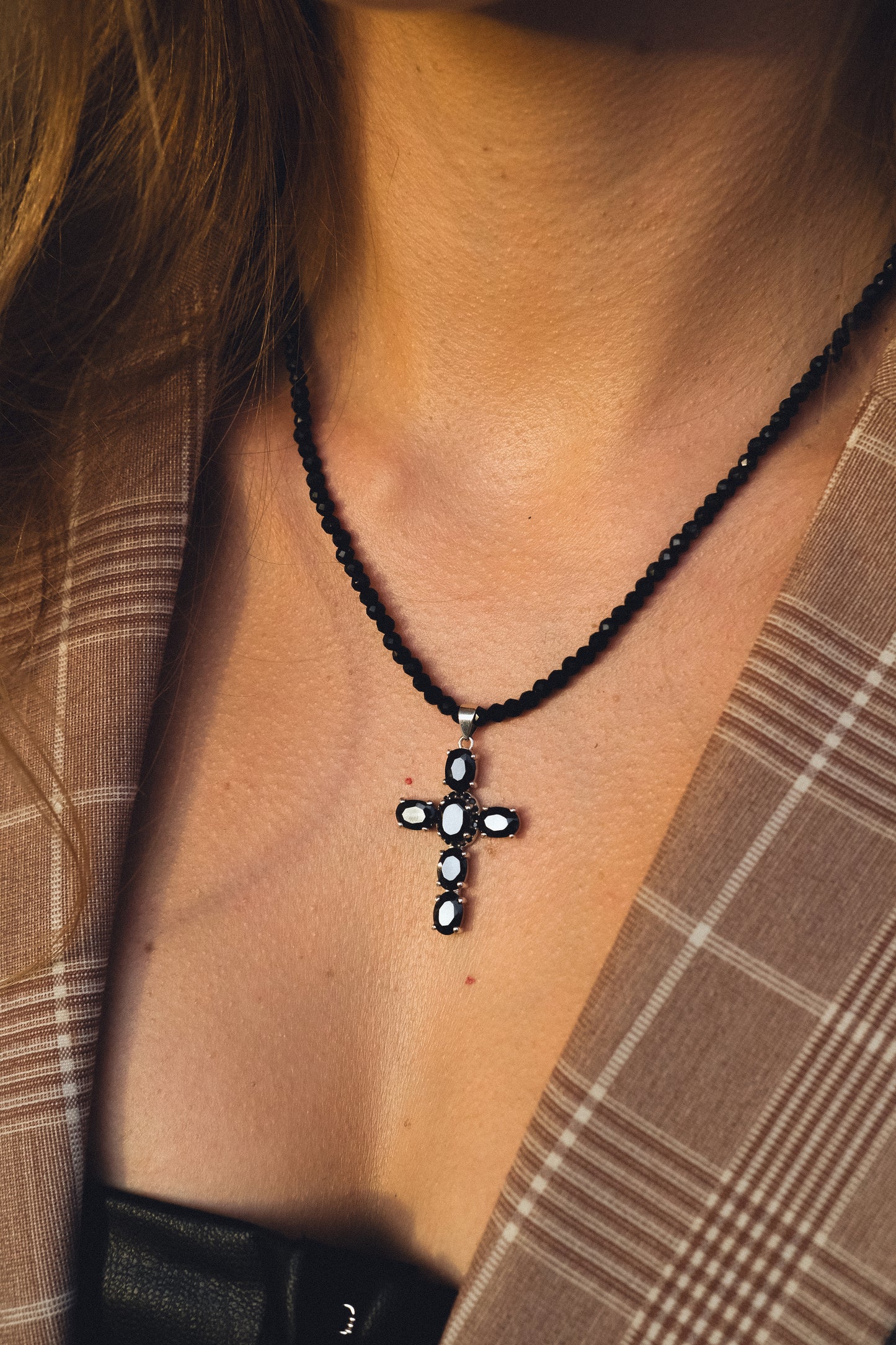 MIDNIGHT CROSS NECKLACE SPINEL