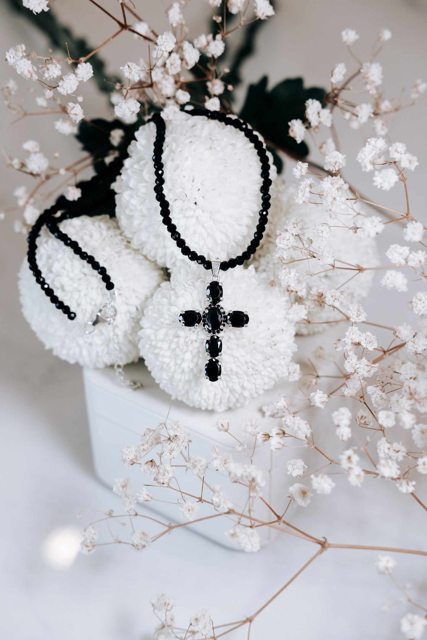 MIDNIGHT CROSS NECKLACE SPINEL