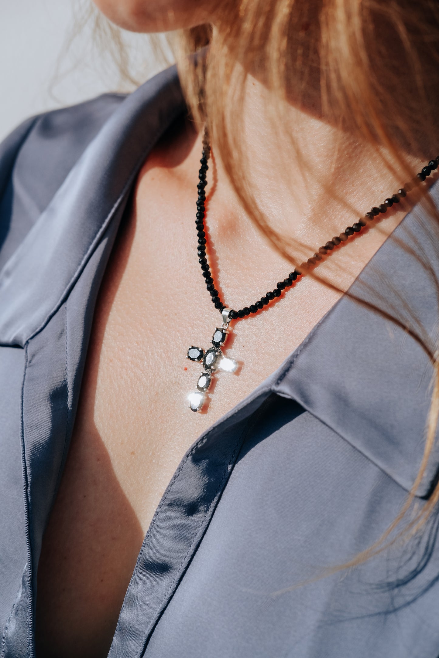 MIDNIGHT CROSS NECKLACE SPINEL