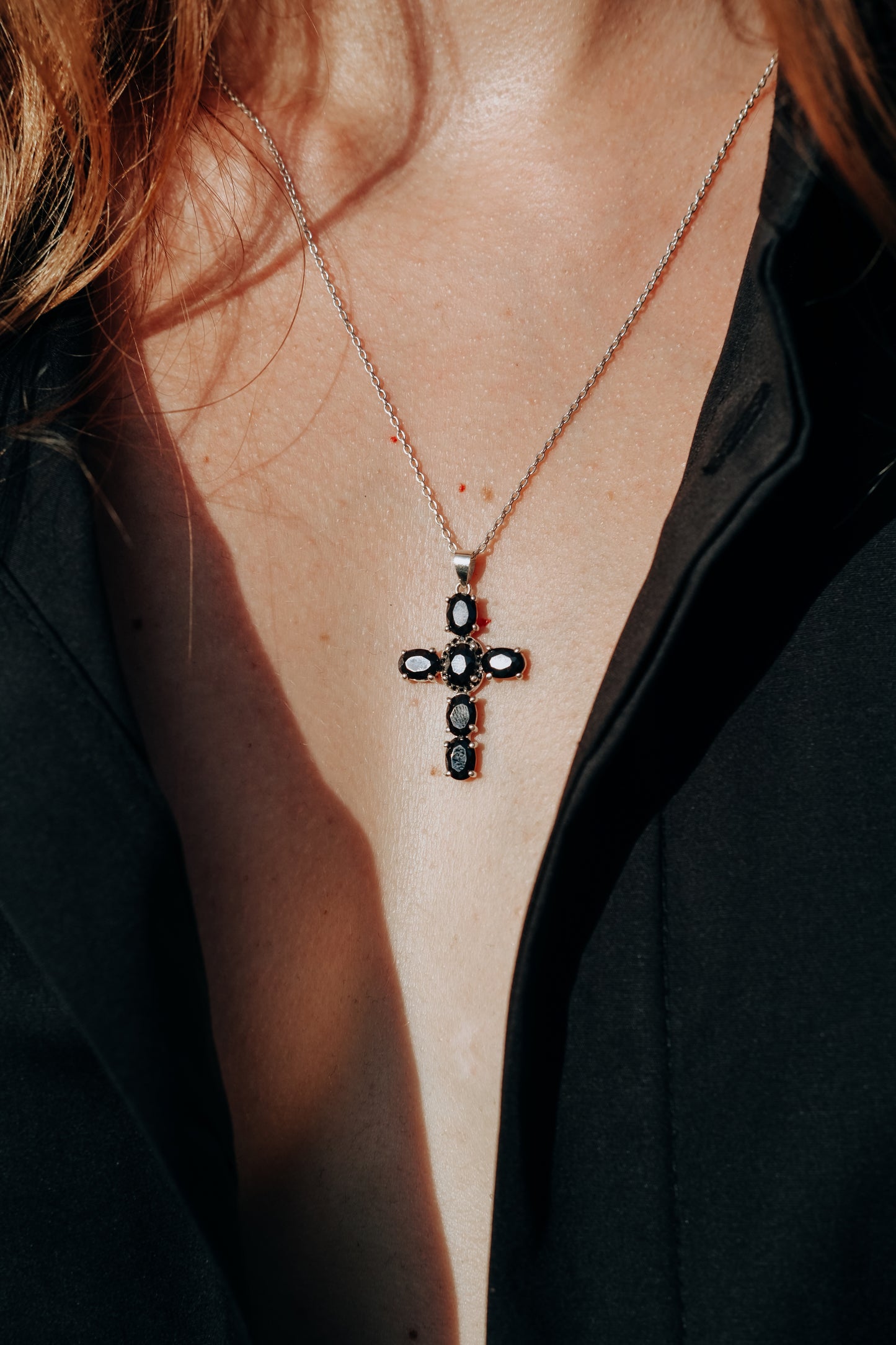 CROSS NECKLACE SILVER CHAIN