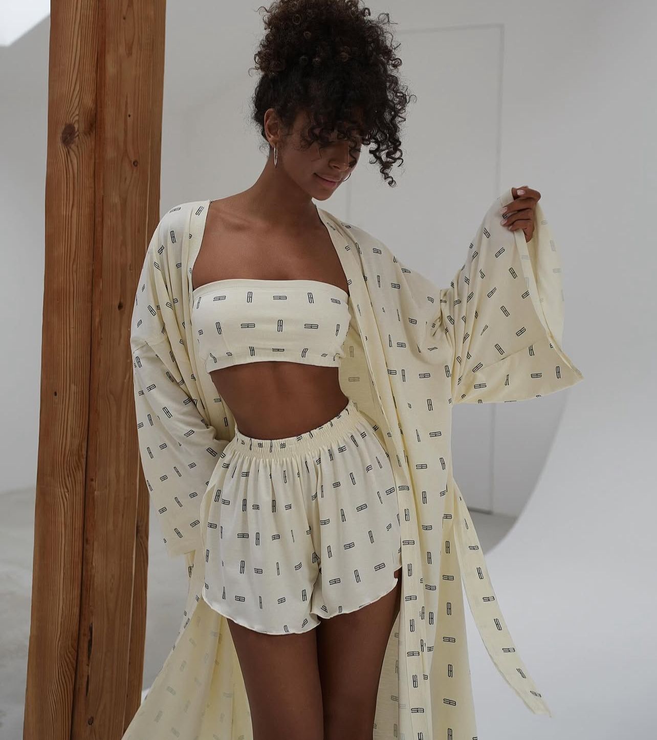 LOGO SET (TOP BRA+SHORT)