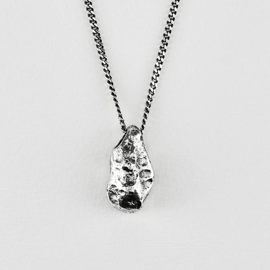 THE STONE NECKLACE