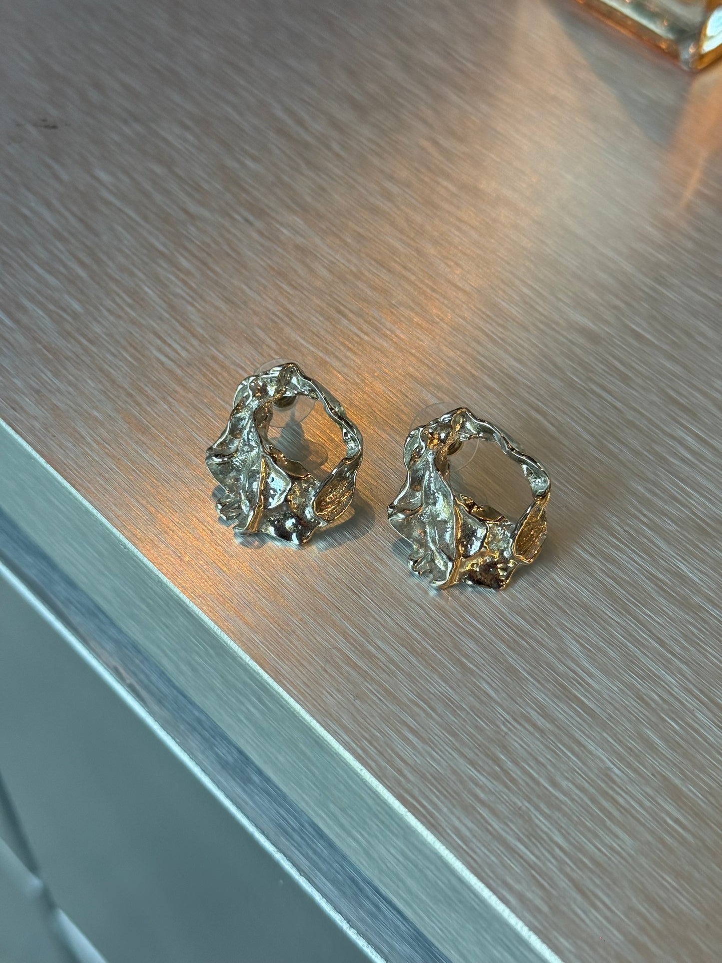 STUDE EARRING