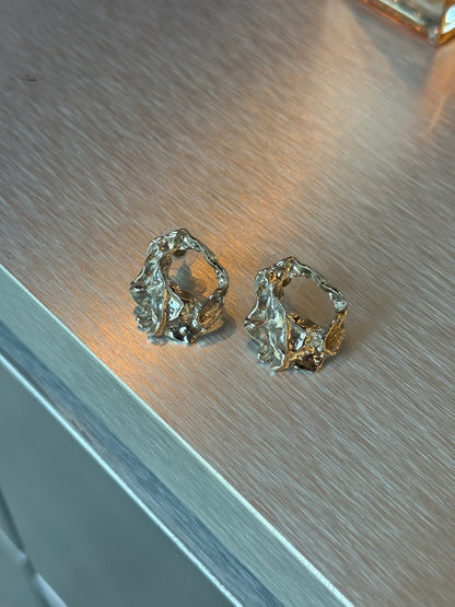 STUDE EARRING