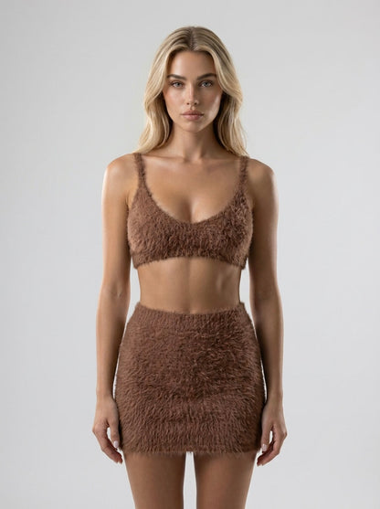 FLUFFY TOP