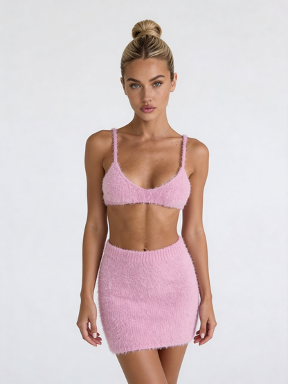 FLUFFY TOP