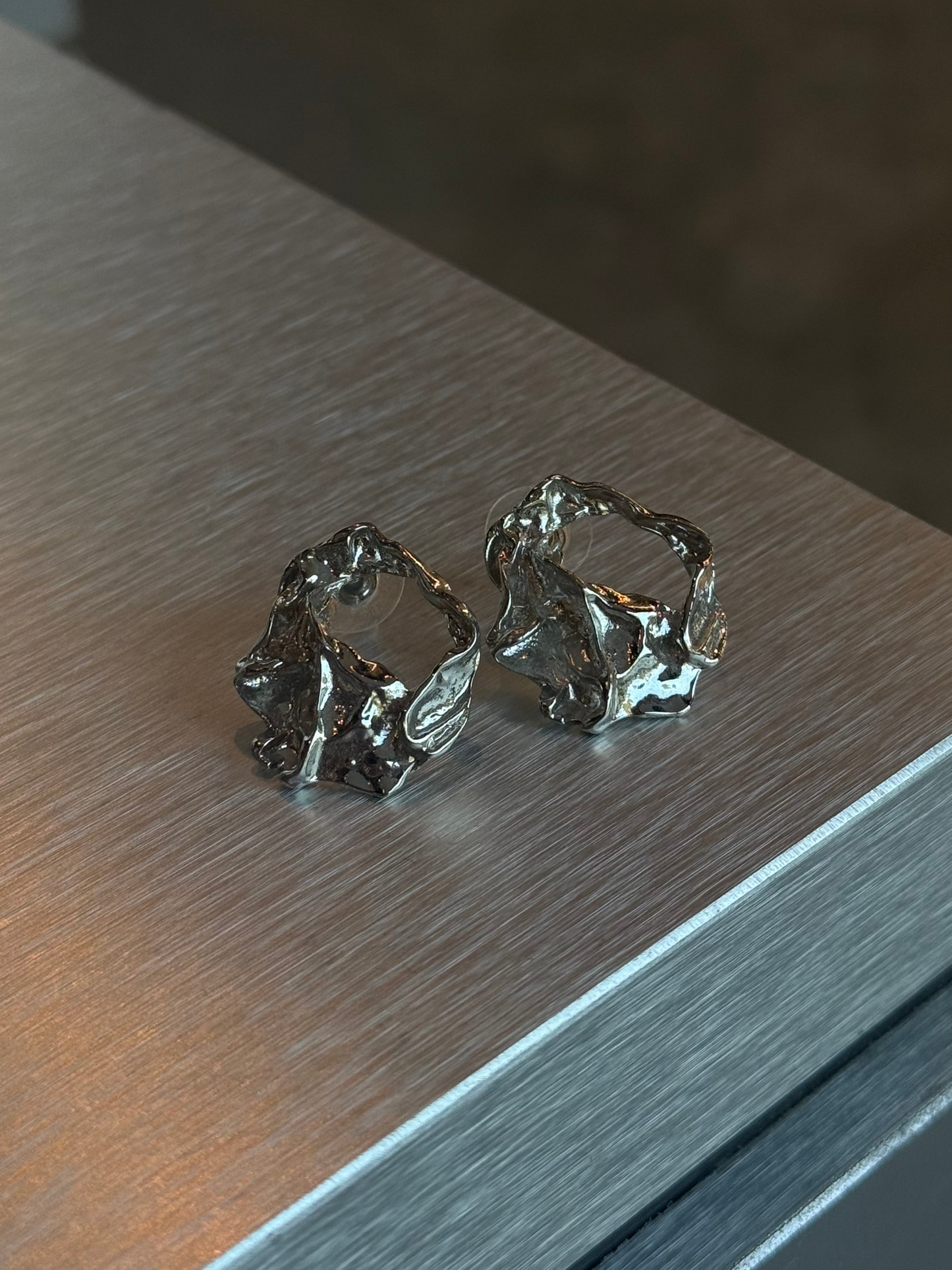 STUDE EARRING