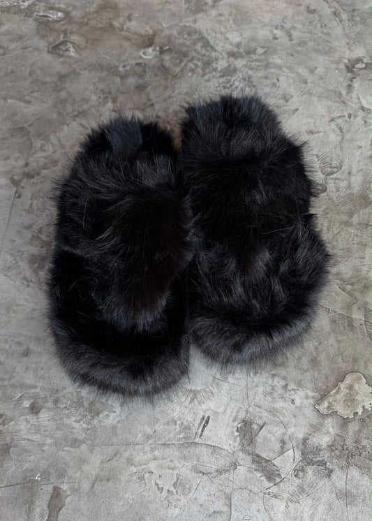 FLUFFY SHOES