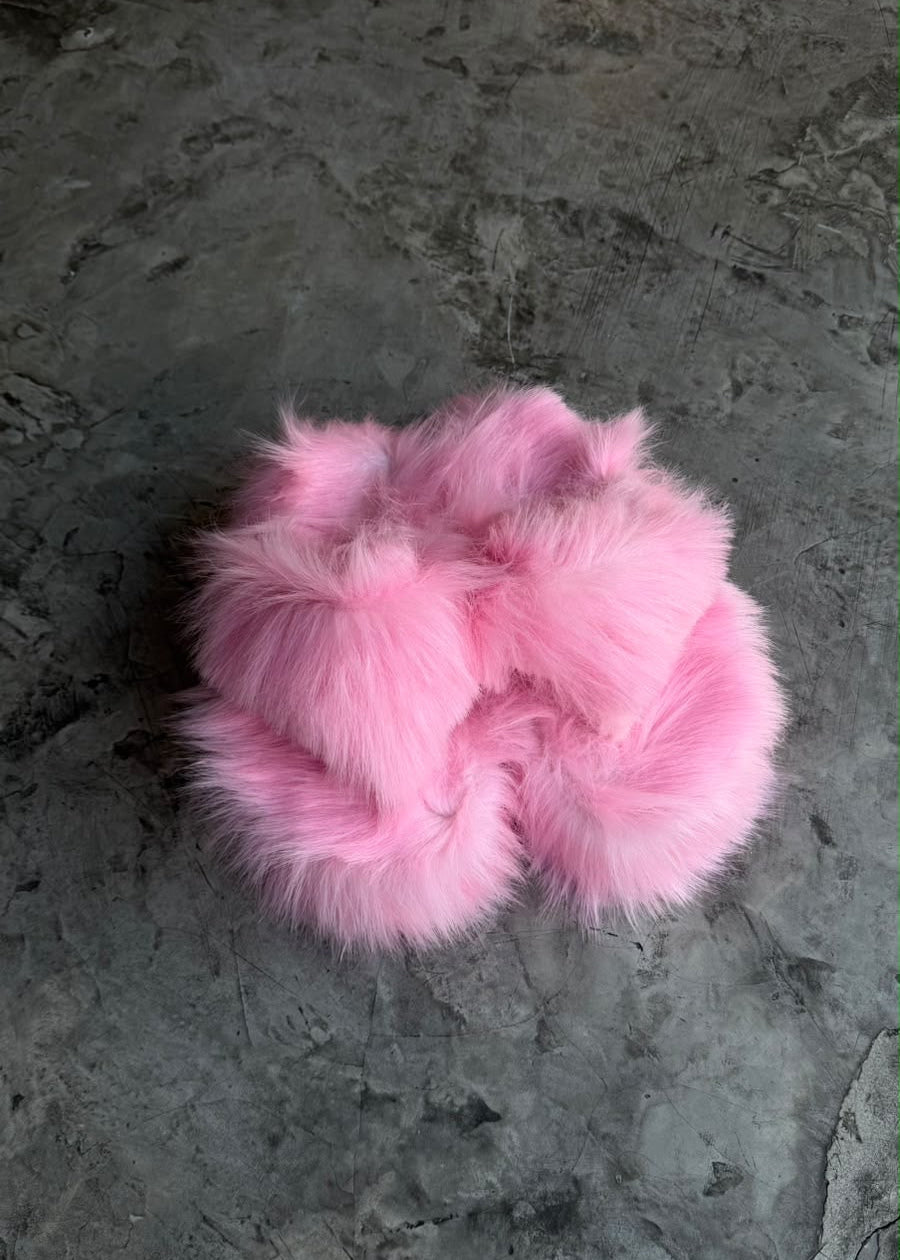 FLUFFY SHOES