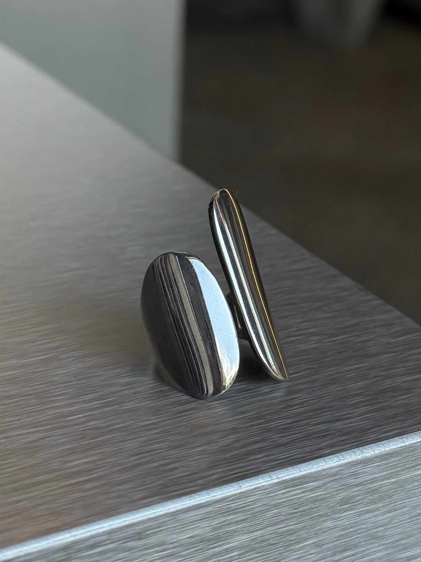 ESSENSIAL RING