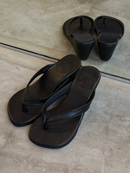 HEELED FLIP FLOPS