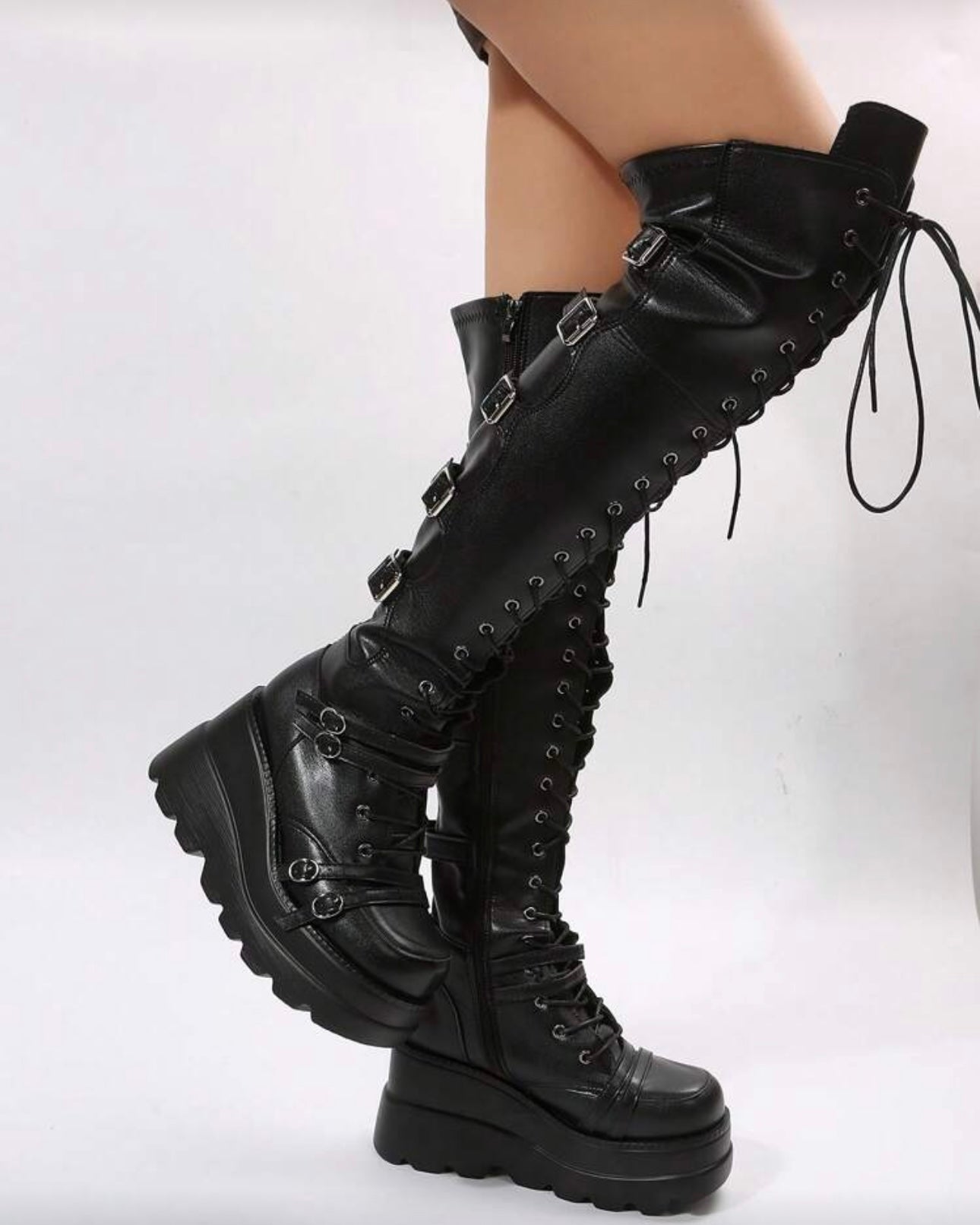 BLACK CORE BOOTS