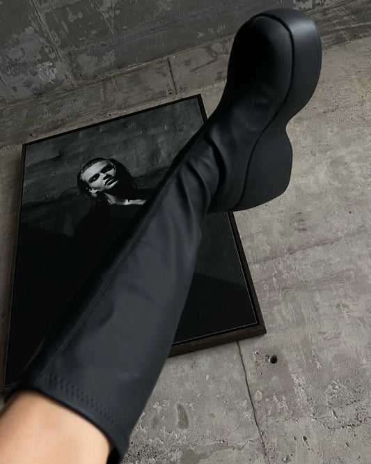 GRAVITY BOOTS