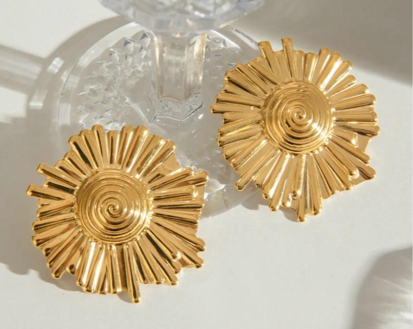 GOLD HATS EARRINGS