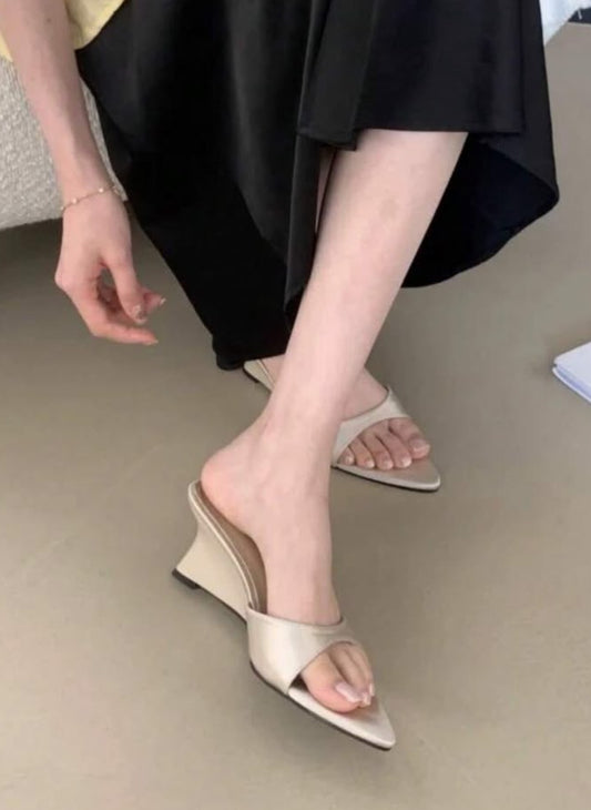 PEARL SHOES