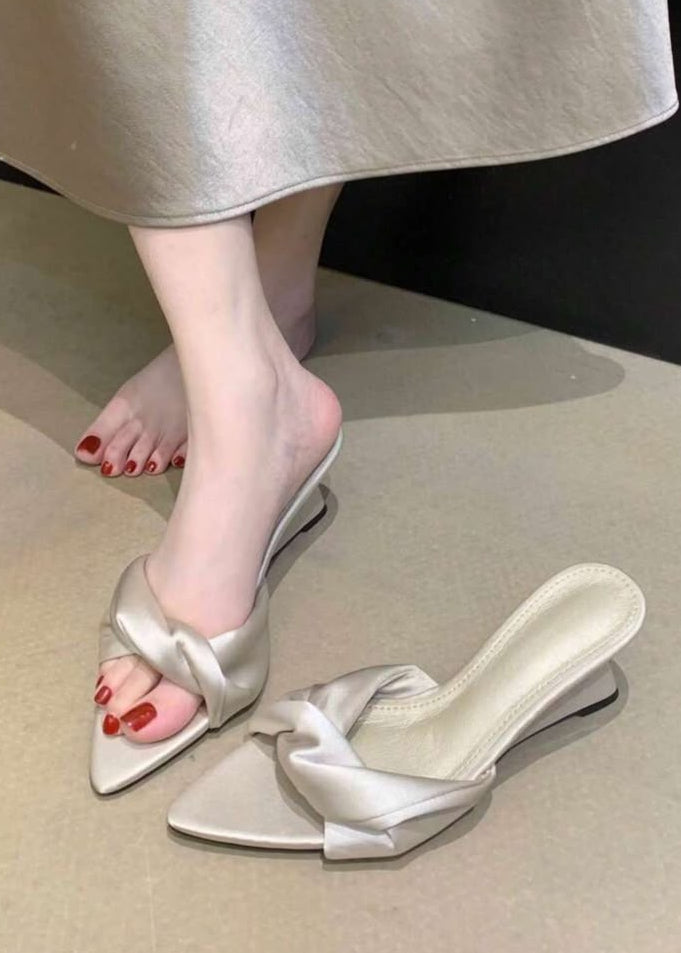 MUTIA SHOES