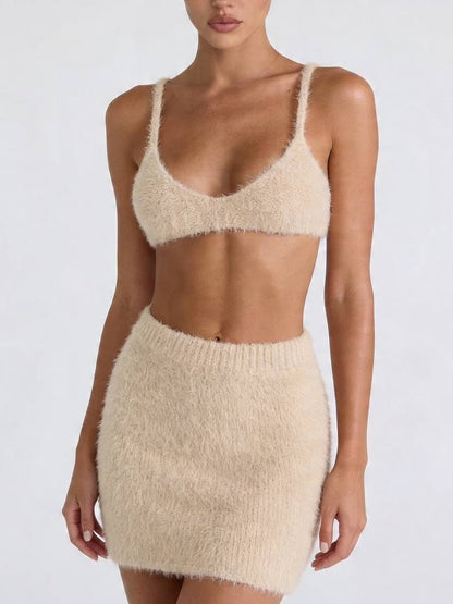 FLUFFY TOP