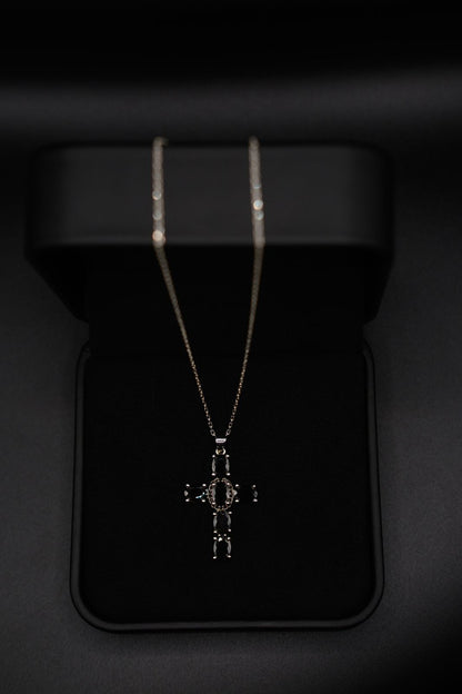 CROSS NECKLACE SILVER CHAIN