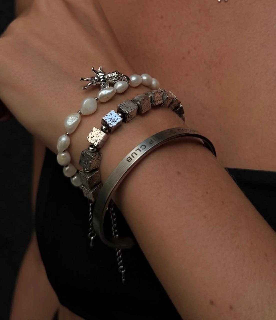 SQUARE BRACELET