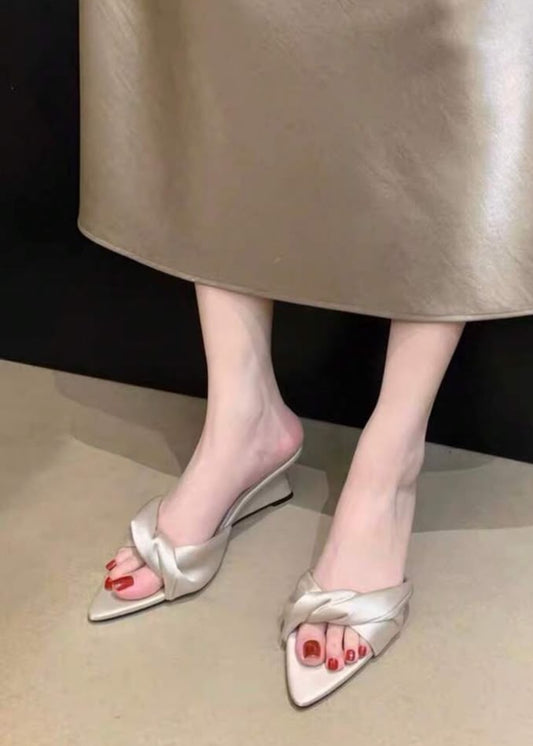MUTIA SHOES